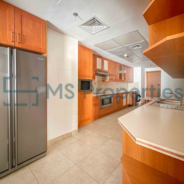 Bright & Spacious 3BHK + Maid | Furnished | Balcony View
