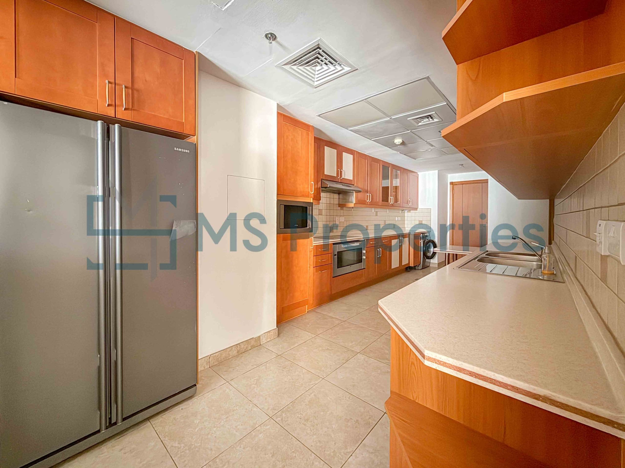 Bright & Spacious 3BHK + Maid | Furnished | Balcony View