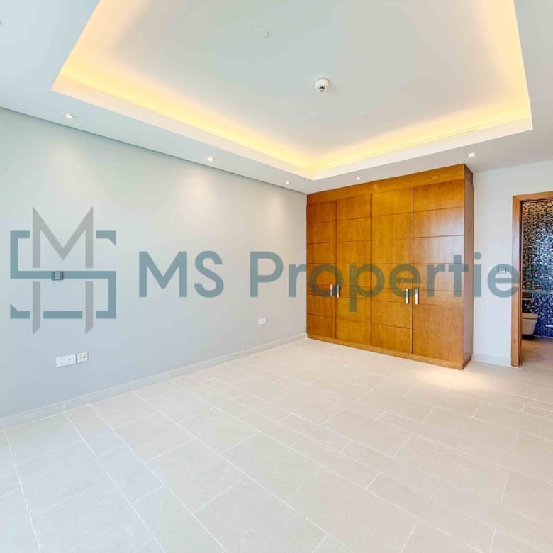 Beautiful 2BR Apartment | Spacious Layout | Marina View