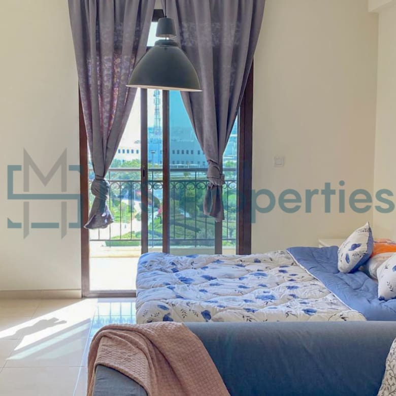 Light Filled Studio Apartment | +Bills Included