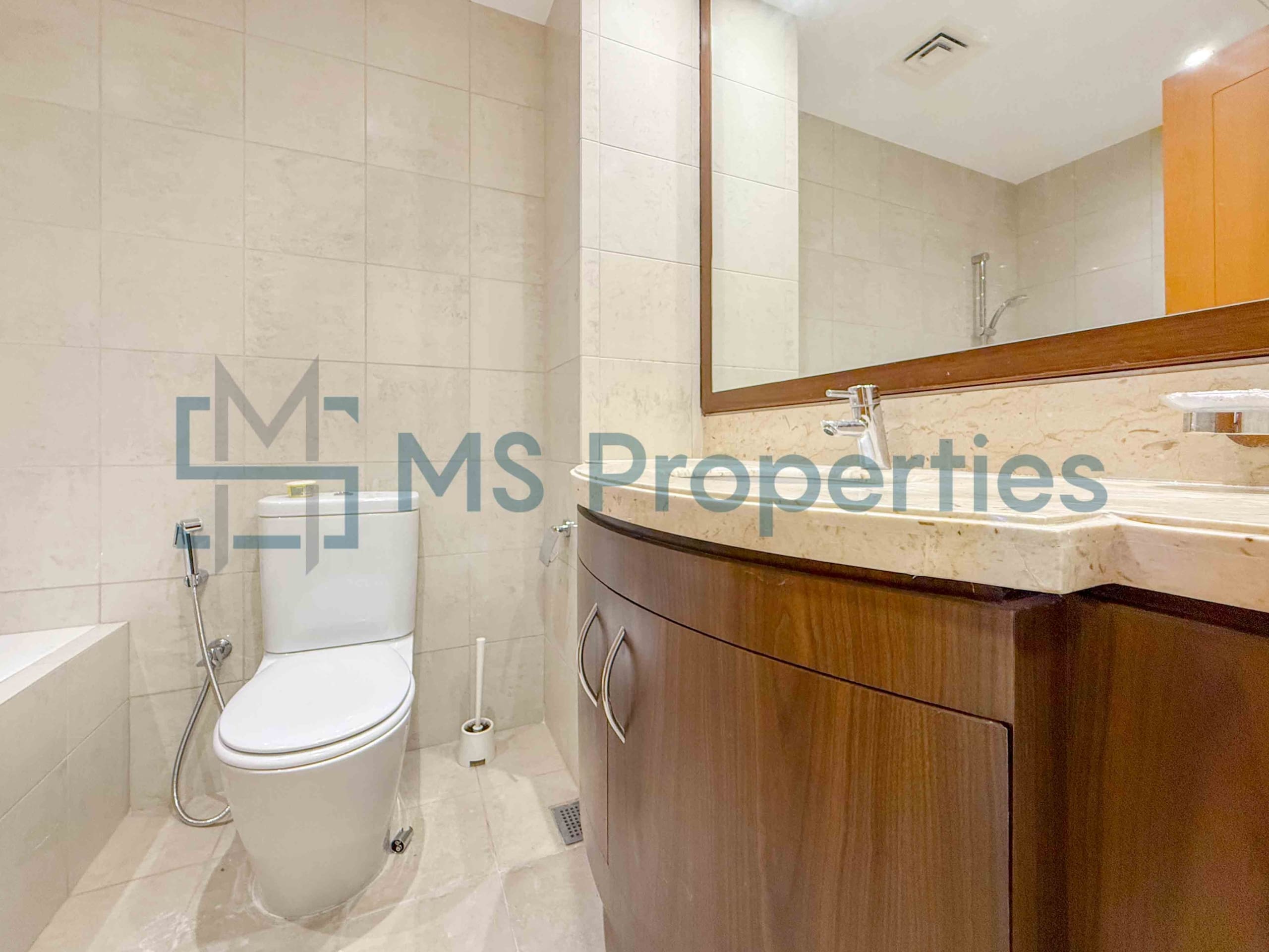 Beautiful 3BHK Flat | Furnished w/ Balcony Relaxing Sea View