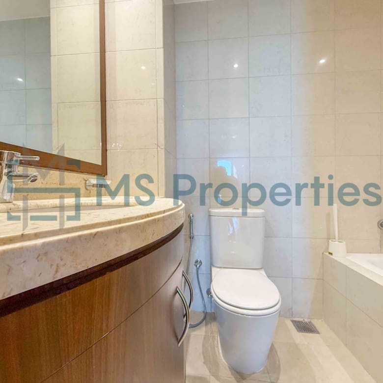 Beautiful 3BHK Flat | Furnished w/ Balcony Relaxing Sea View