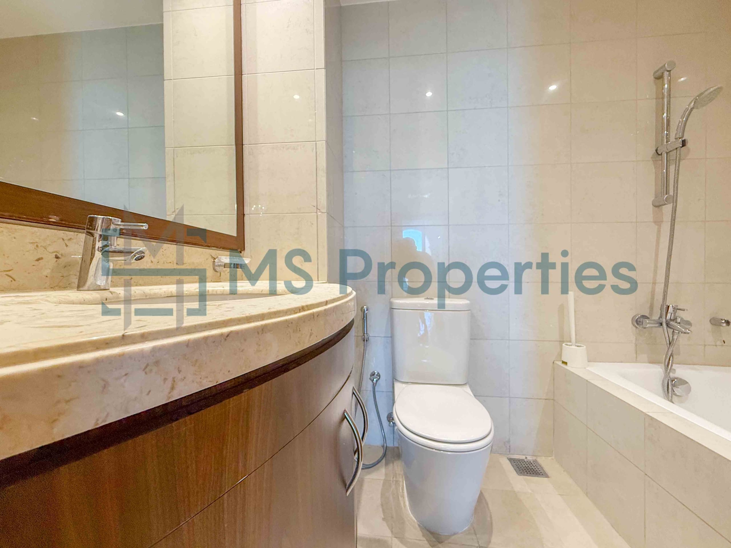 Beautiful 3BHK Flat | Furnished w/ Balcony Relaxing Sea View