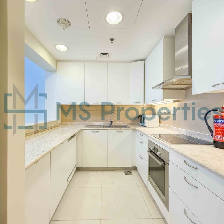 Beautiful 3BHK Flat | Furnished w/ Balcony Relaxing Sea View