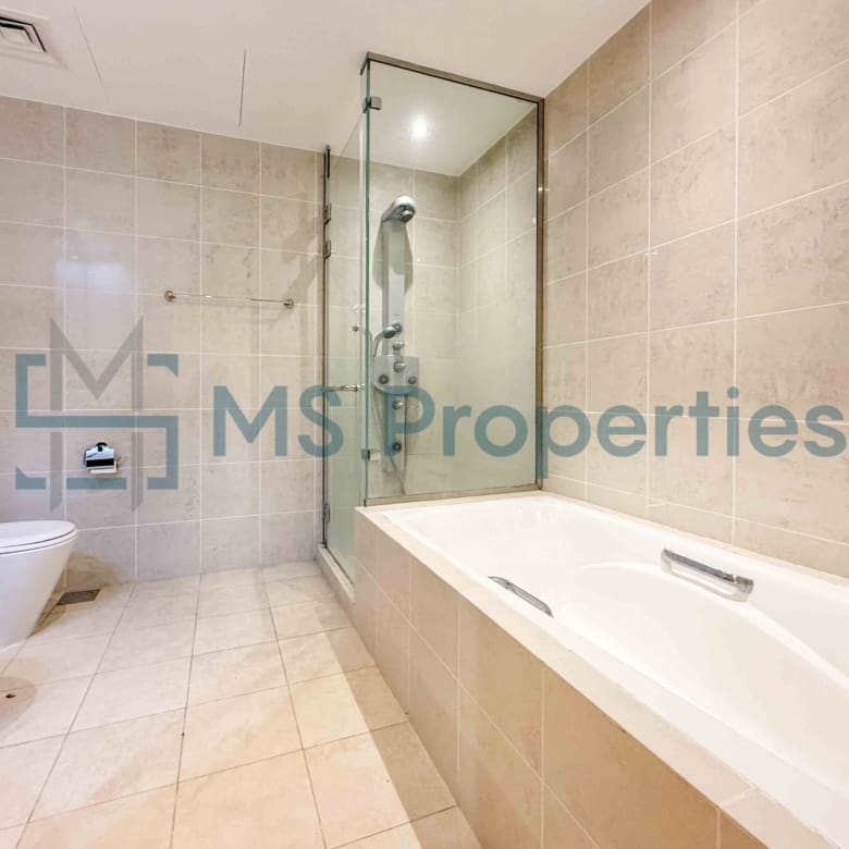 Beautiful 3BHK Flat | Furnished w/ Balcony Relaxing Sea View