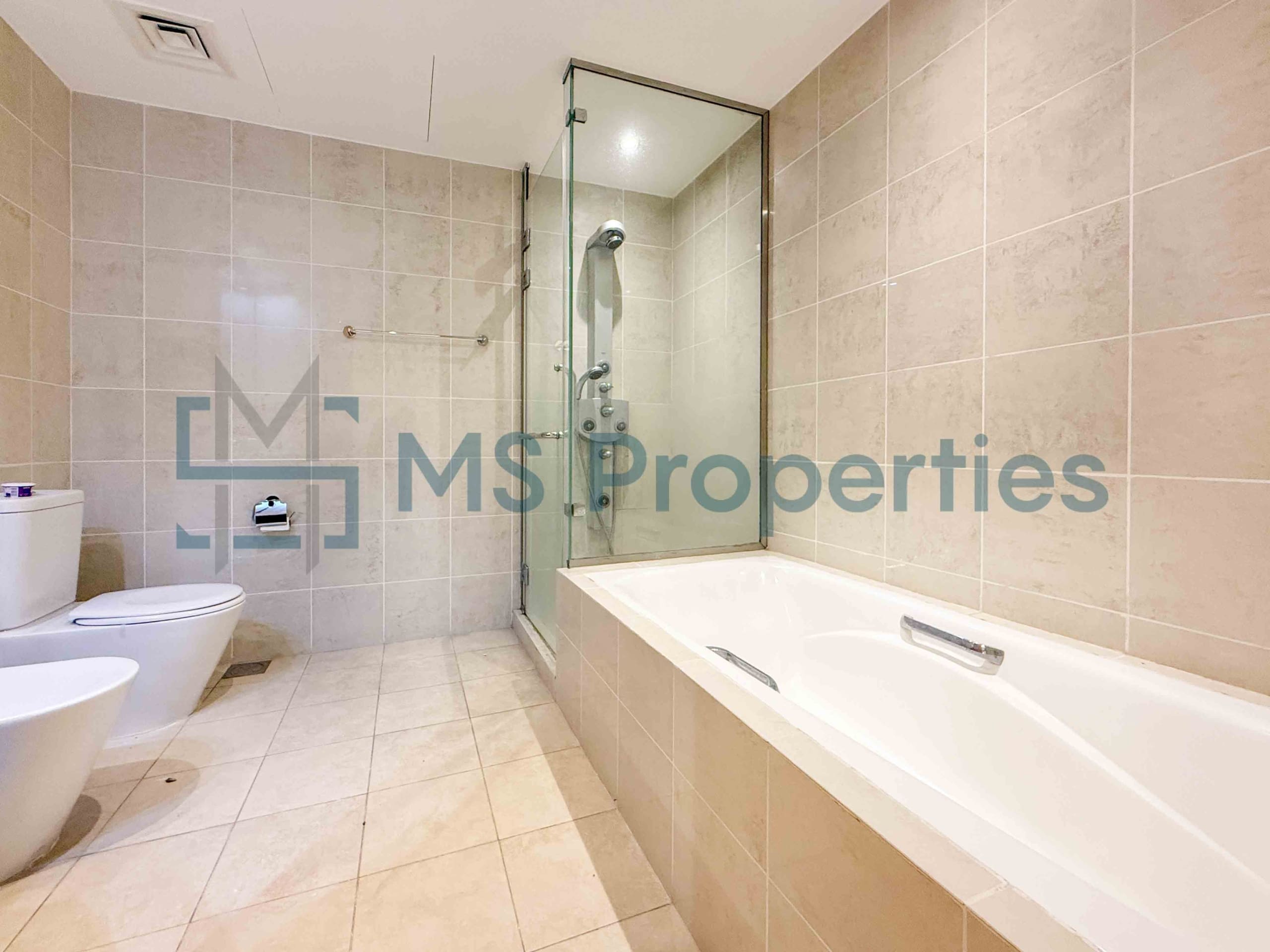 Beautiful 3BHK Flat | Furnished w/ Balcony Relaxing Sea View