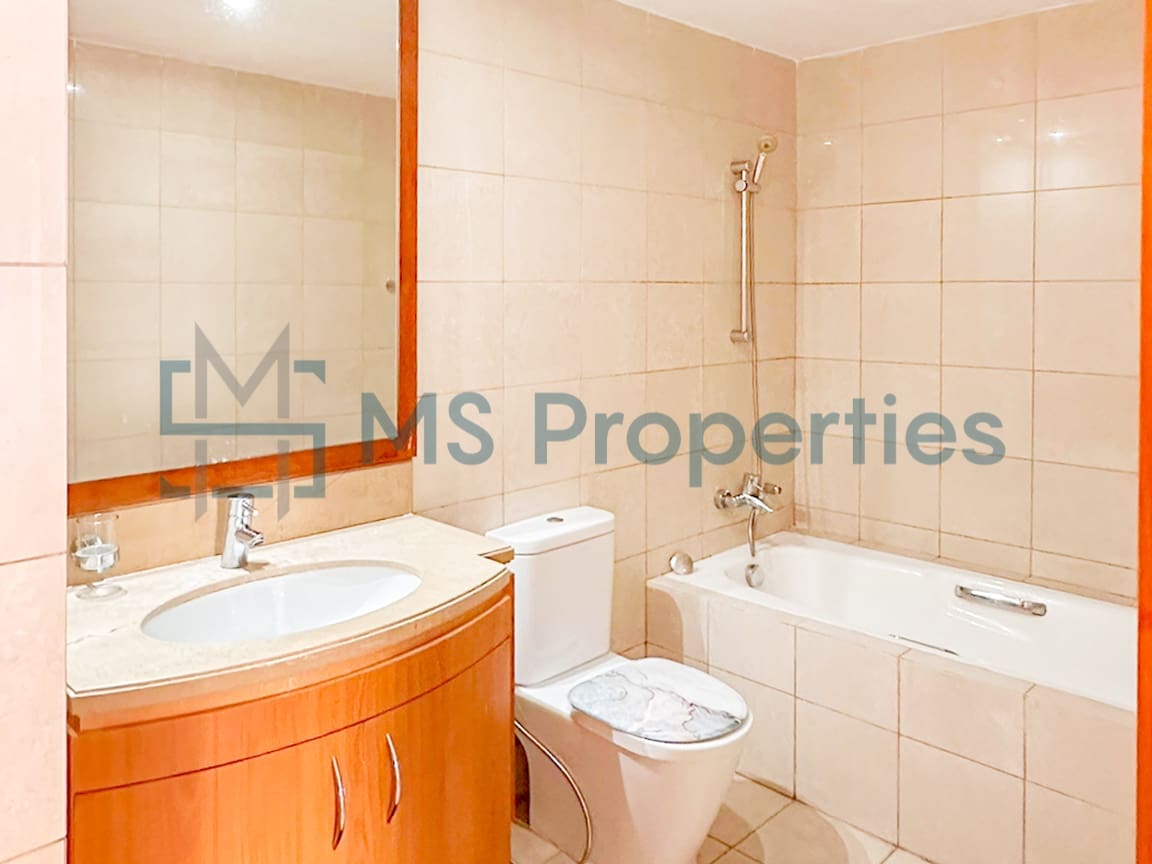 Gorgeous Studio Apartment with Sea View Balcony