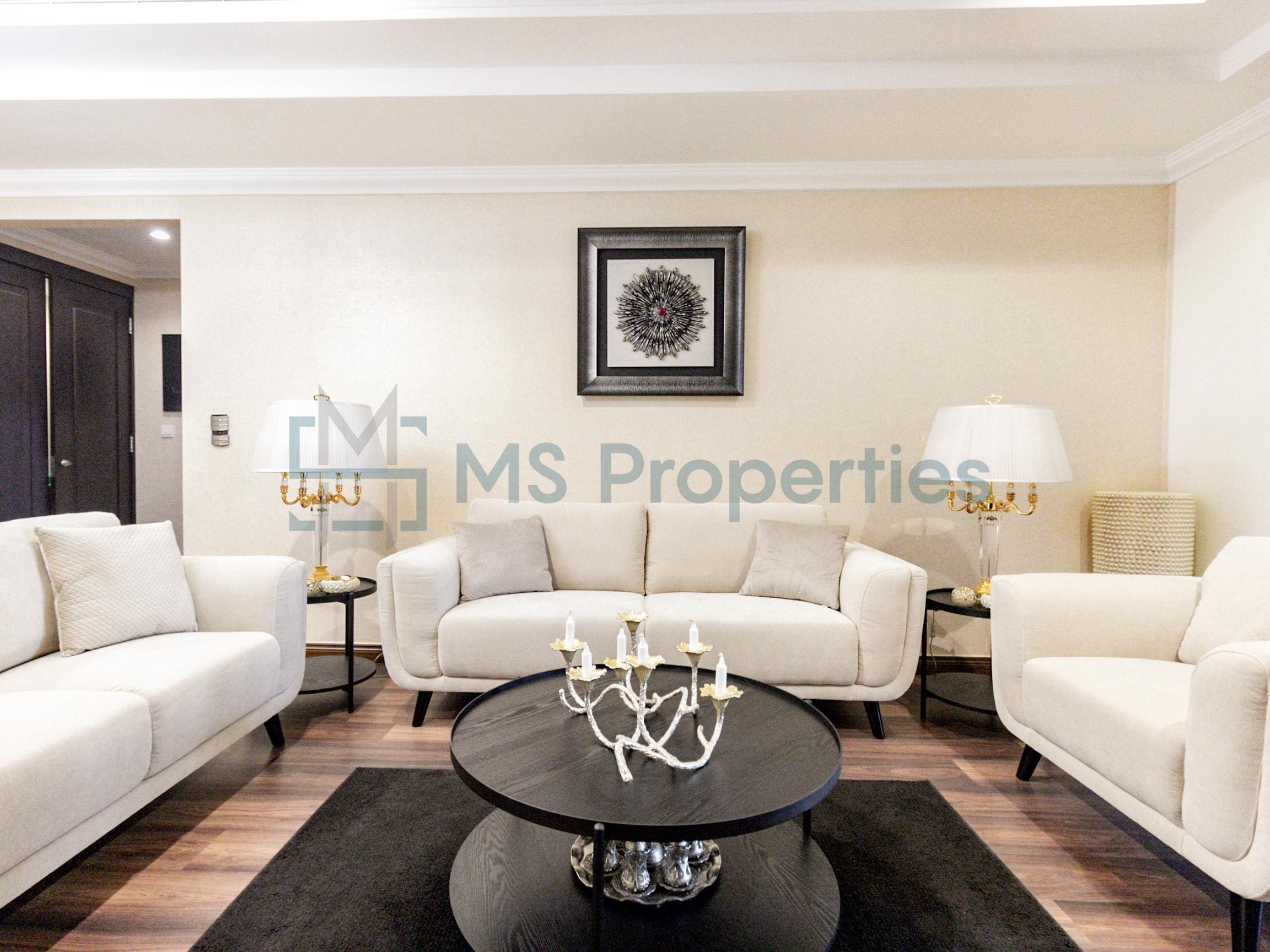 Lovely 1BHK Apartment with Balcony in Prime Area
