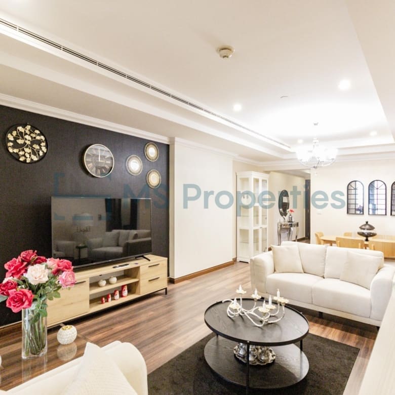 Lovely 1BHK Apartment with Balcony in Prime Area