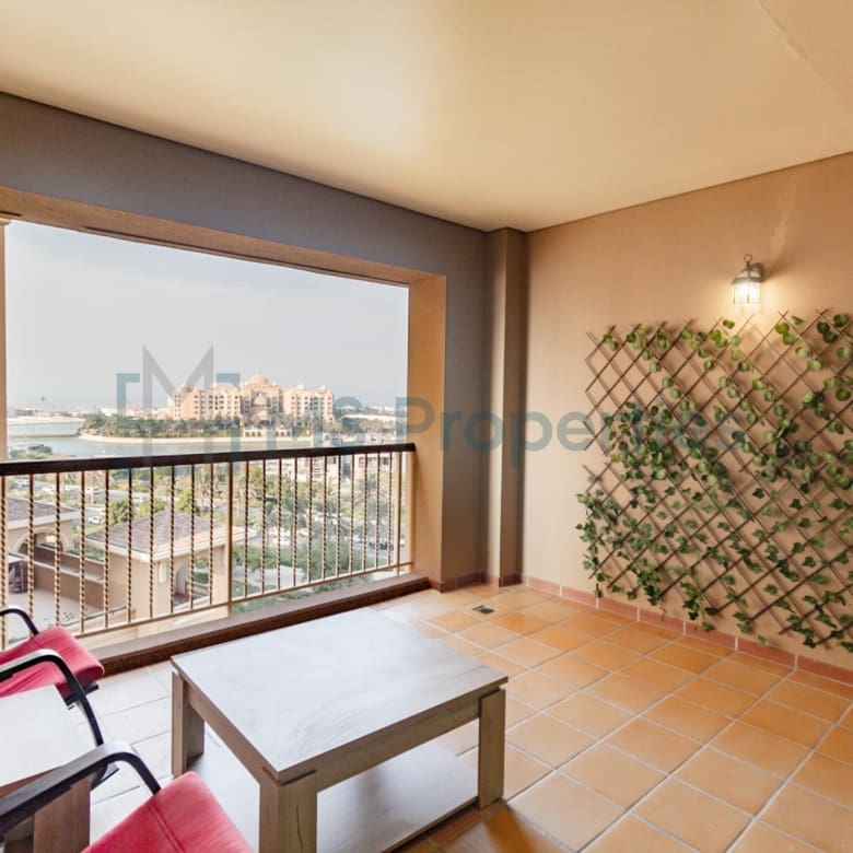 Lovely 1BHK Apartment with Balcony in Prime Area