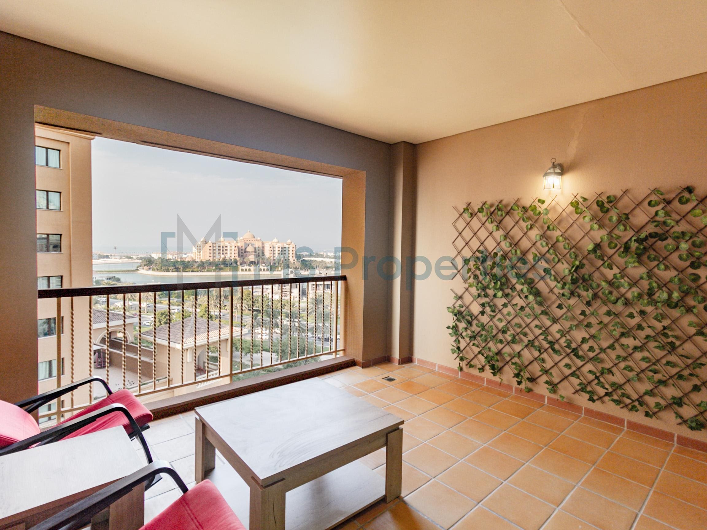 Lovely 1BHK Apartment with Balcony in Prime Area
