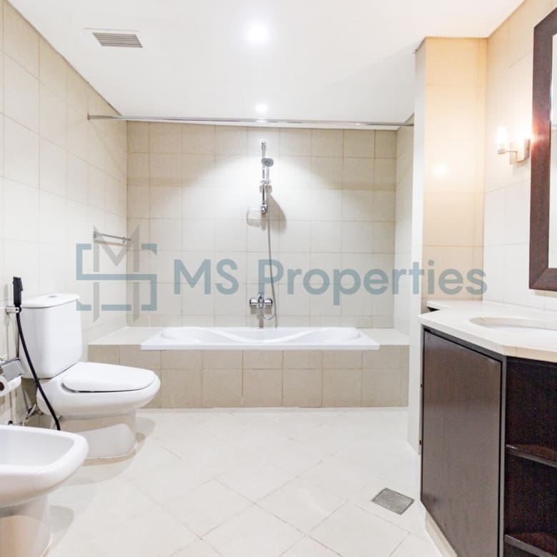 Lovely 1BHK Apartment with Balcony in Prime Area