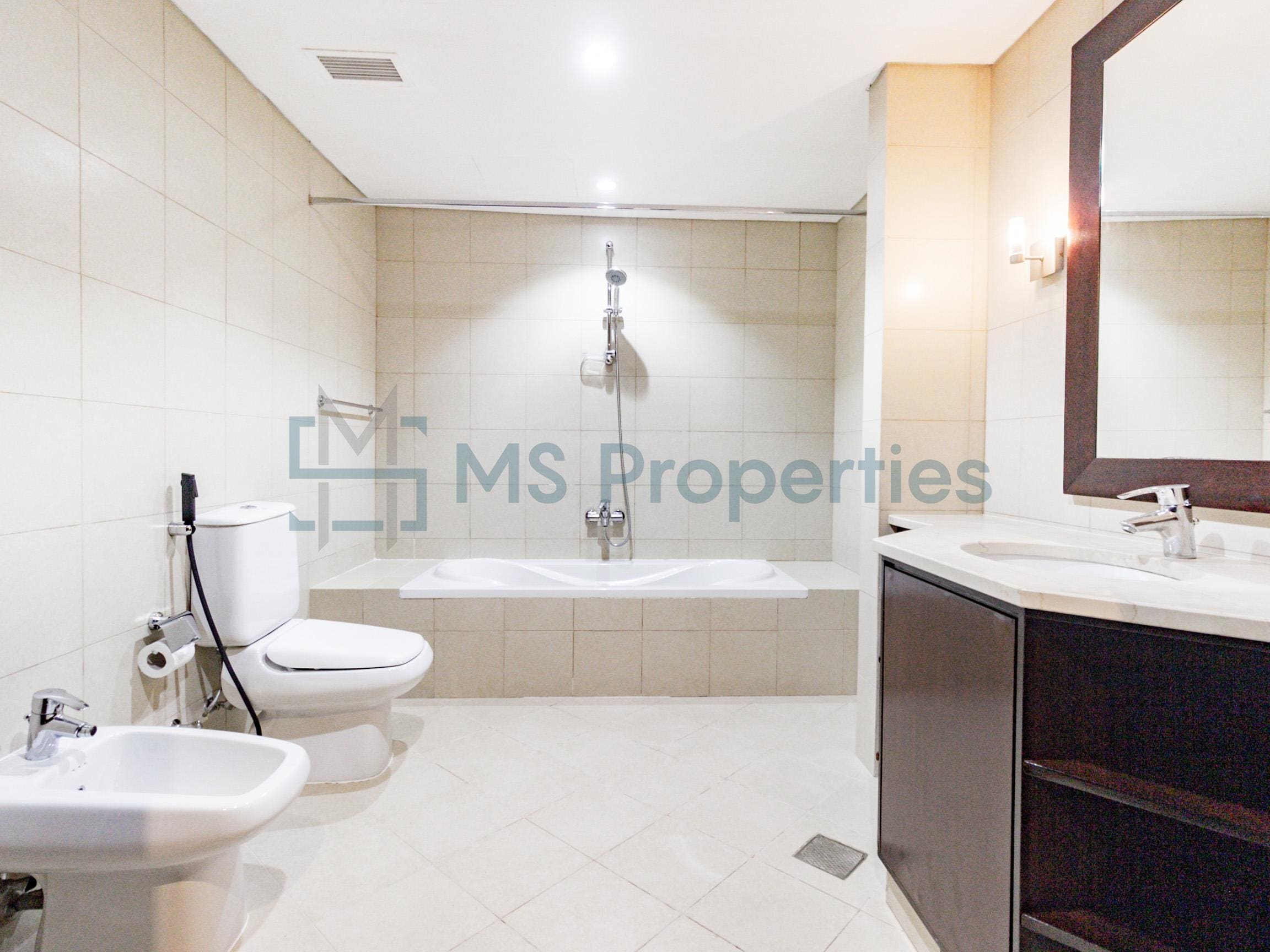 Lovely 1BHK Apartment with Balcony in Prime Area