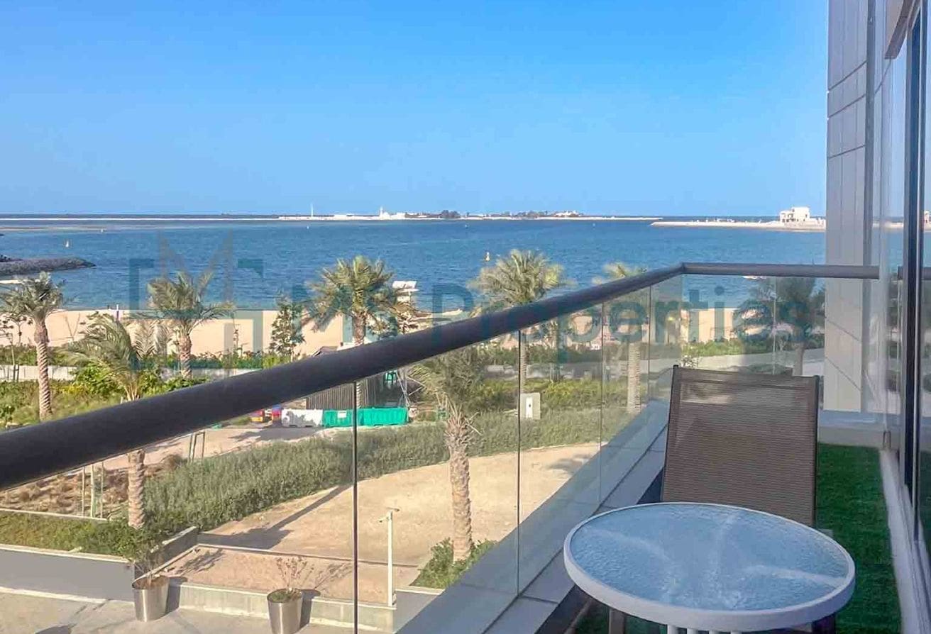 Magnificent 1BHK Flat with Sea View Balcony