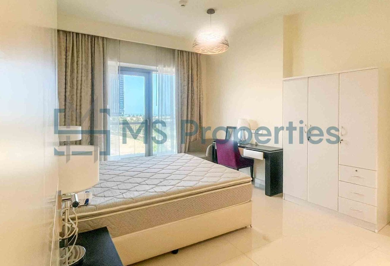 Magnificent 1BHK Flat with Sea View Balcony