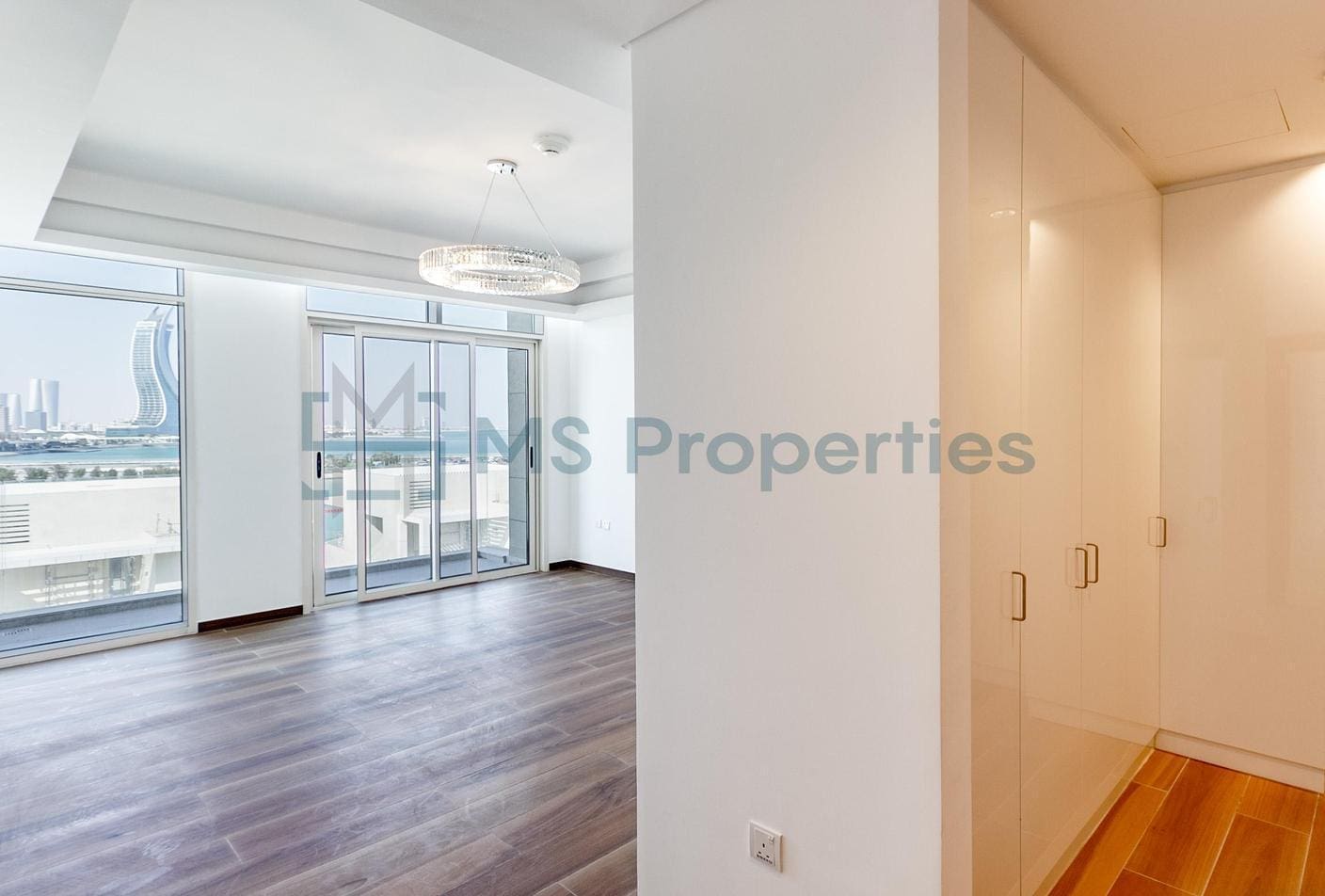 Elegant 2BHK + Maid | Perfect Lay out | Sea View