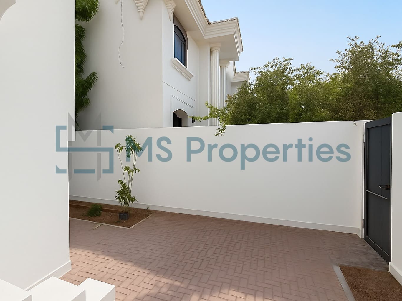 Spacious 5Bedroom Compound Villa in Heart of Doha