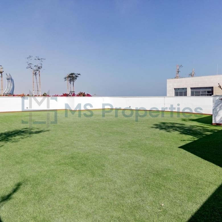 Elegant 2BHK + Maid | Perfect Lay out | Sea View