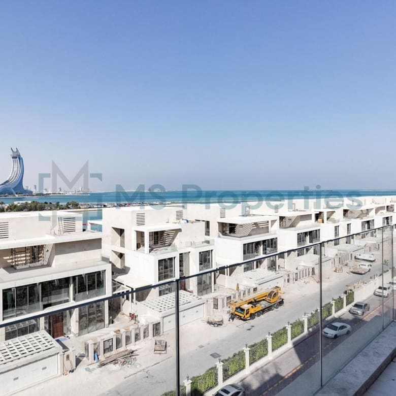 Elegant 2BHK + Maid | Perfect Lay out | Sea View