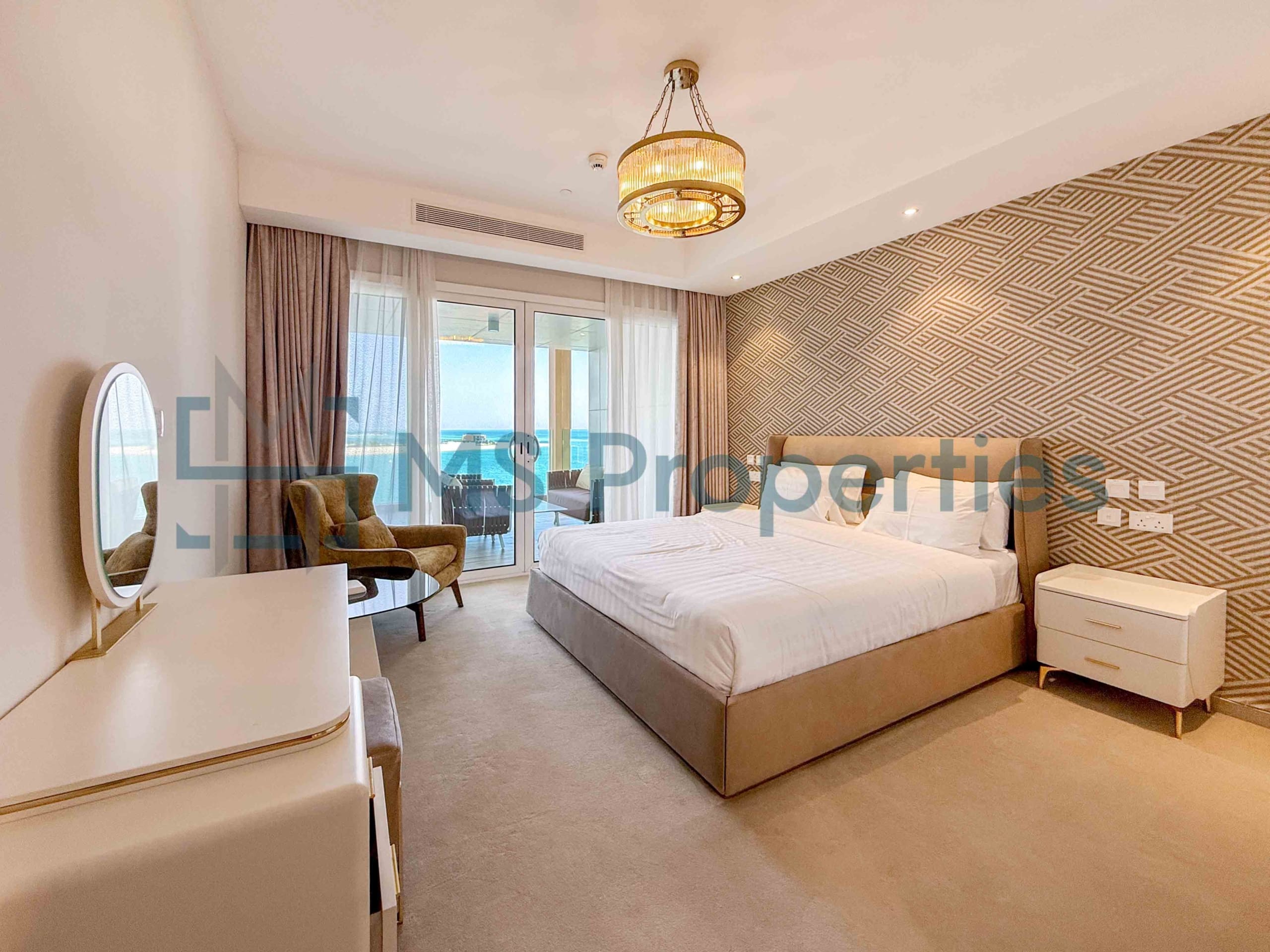 Pristine | 1BHK w/ Balcony Sea View | Bills Included
