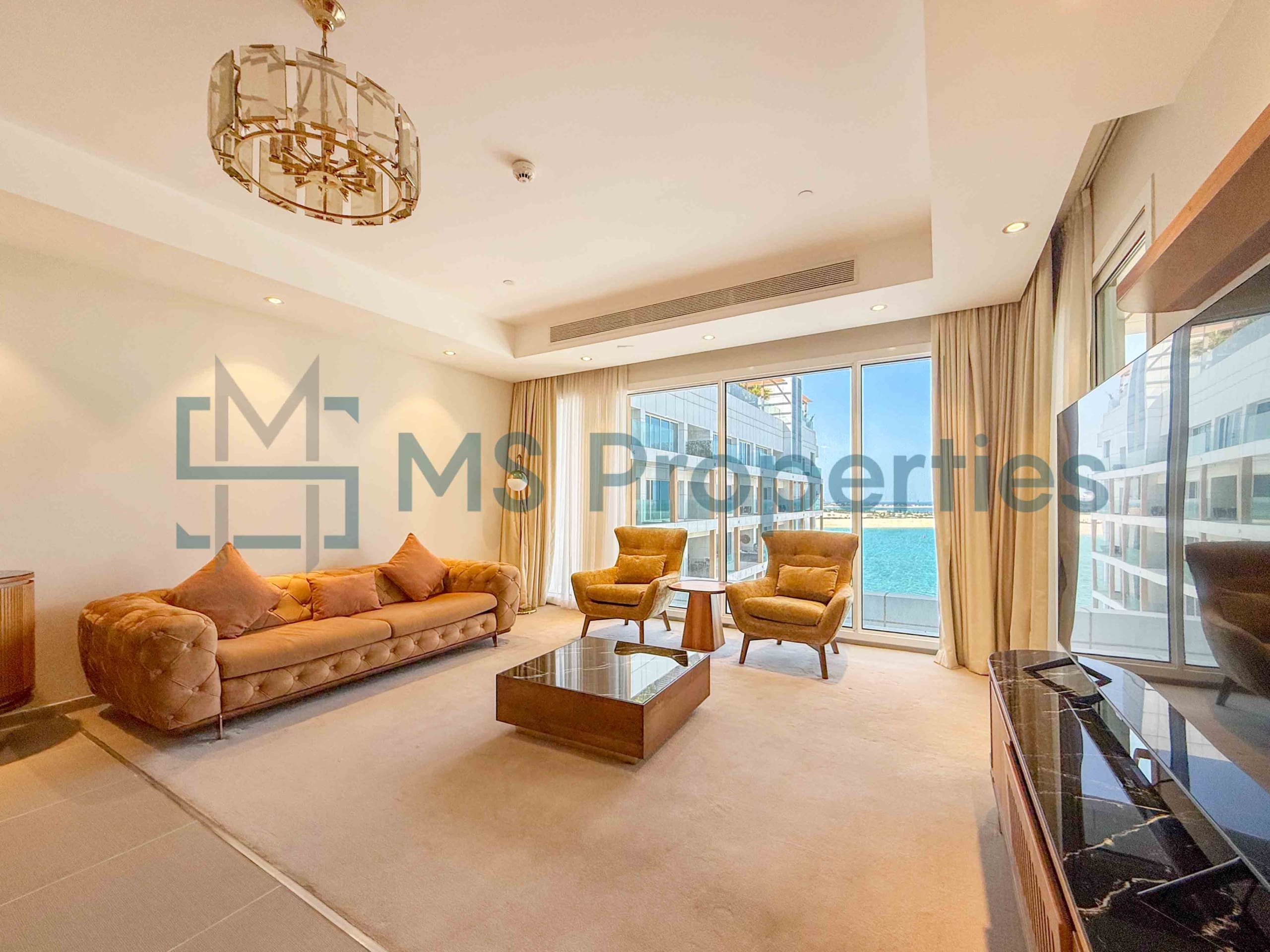 Pristine | 1BHK w/ Balcony Sea View | Bills Included