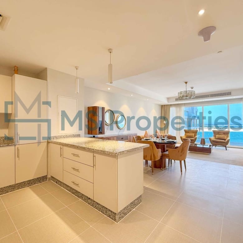 Pristine | 1BHK w/ Balcony Sea View | Bills Included