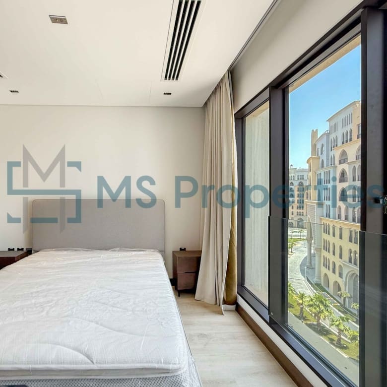 Month Free | Cozy Studio Furnished unit w/ Beach View
