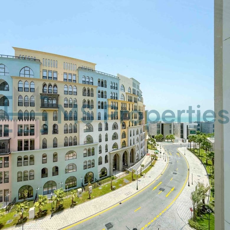 Month Free | Cozy Studio Furnished unit w/ Beach View