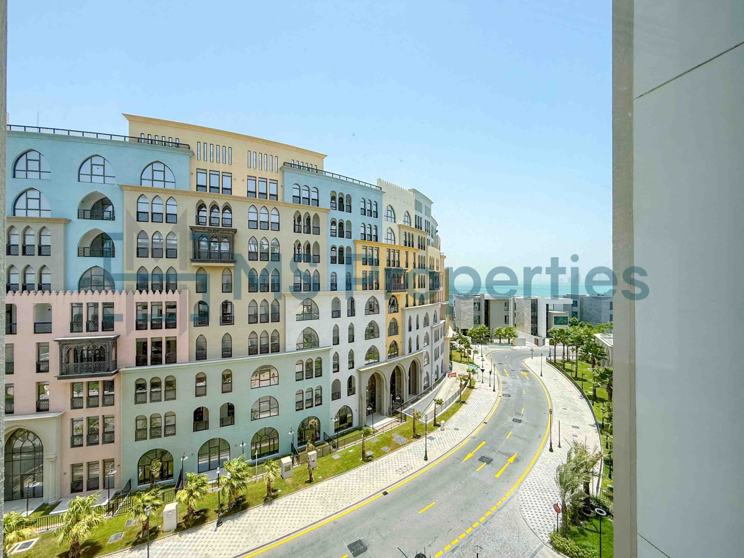 Month Free | Cozy Studio Furnished unit w/ Beach View