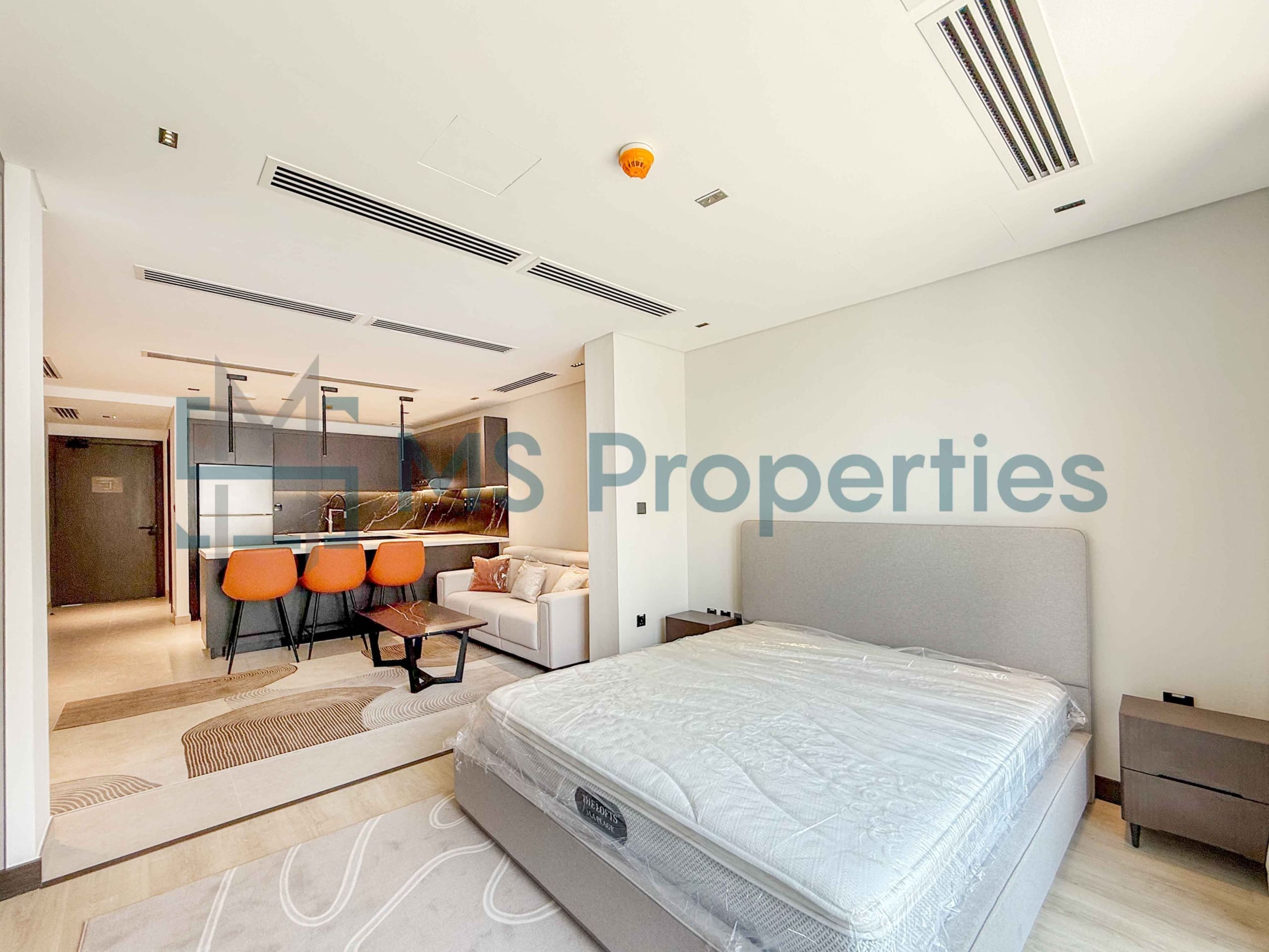 Month Free | Cozy Studio Furnished unit w/ Beach View