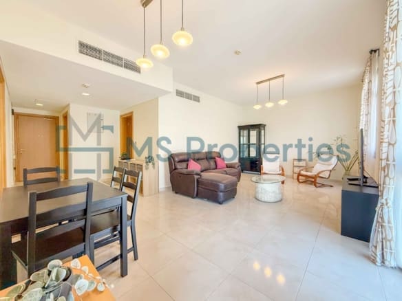 Classic and Homy 2 Bedroom Apartment | Balcony