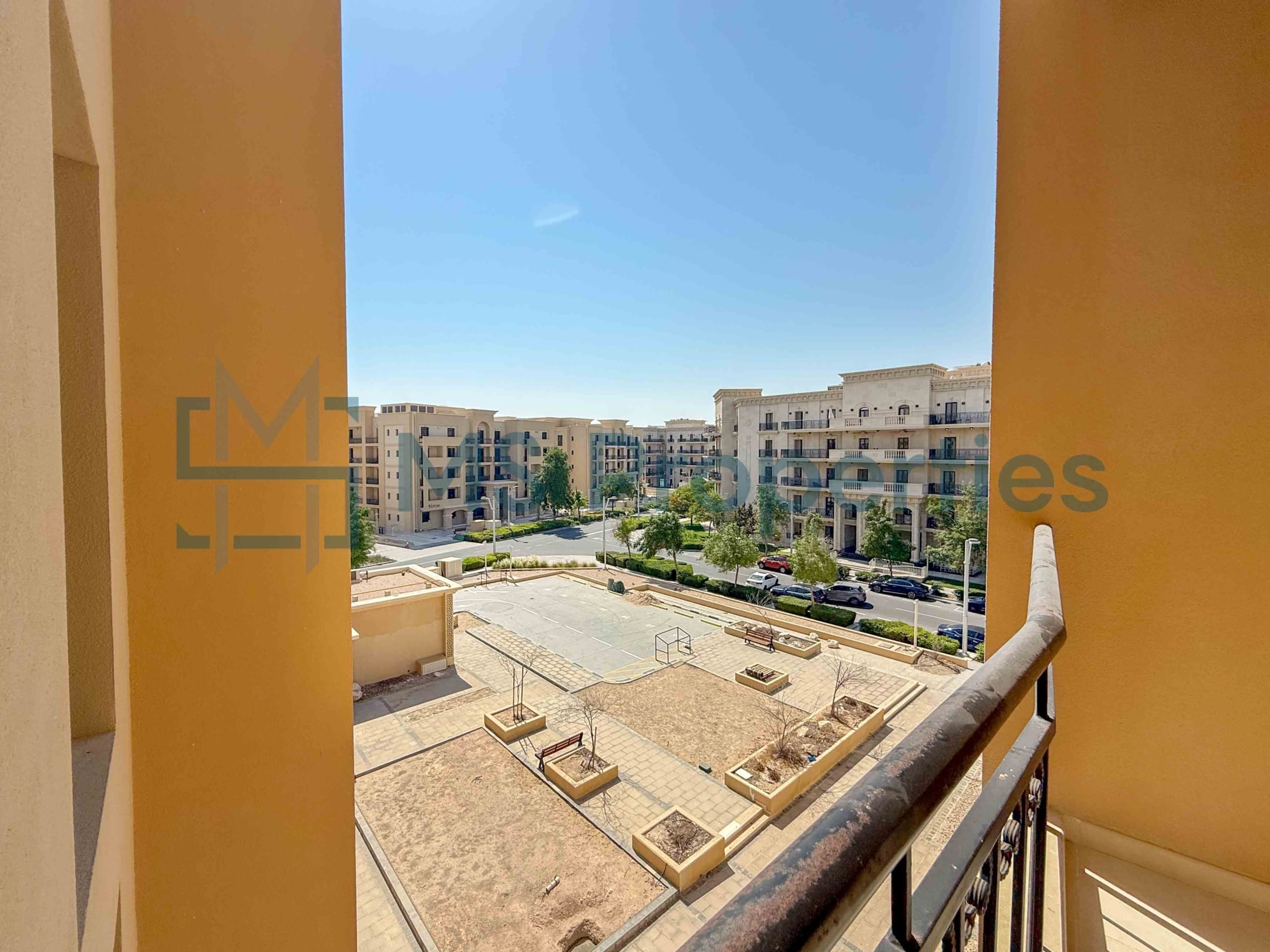 Cozy 1BR Apartment with Balcony | Prime Location