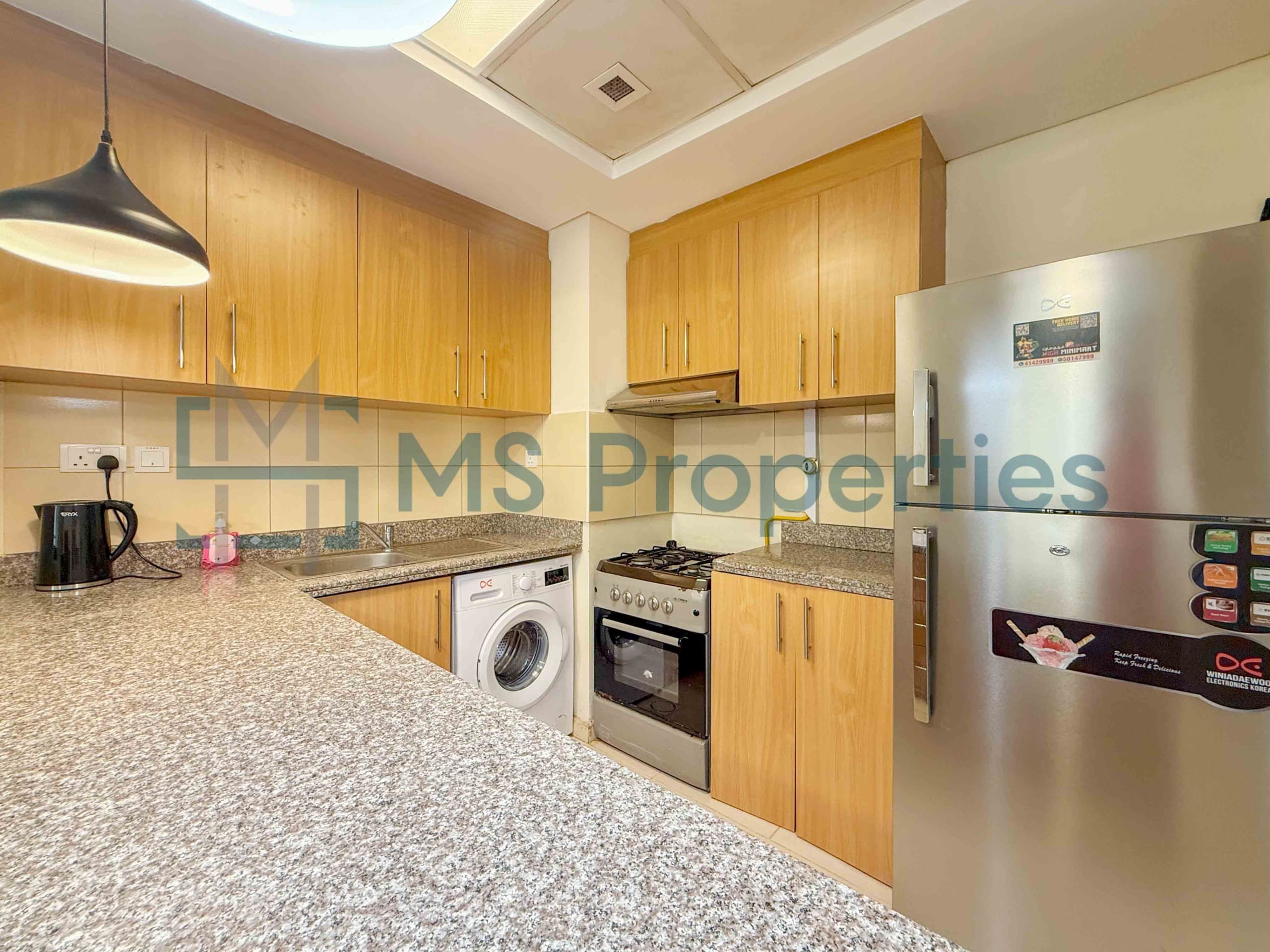 Cozy 1BR Apartment with Balcony | Prime Location