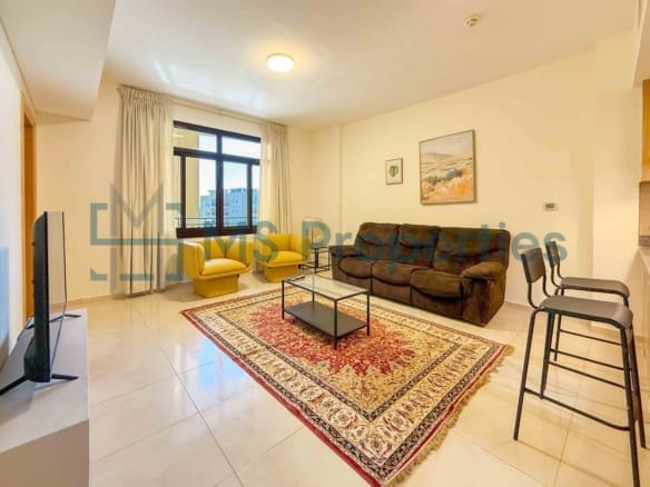 Cozy 1BR Apartment with Balcony | Prime Location
