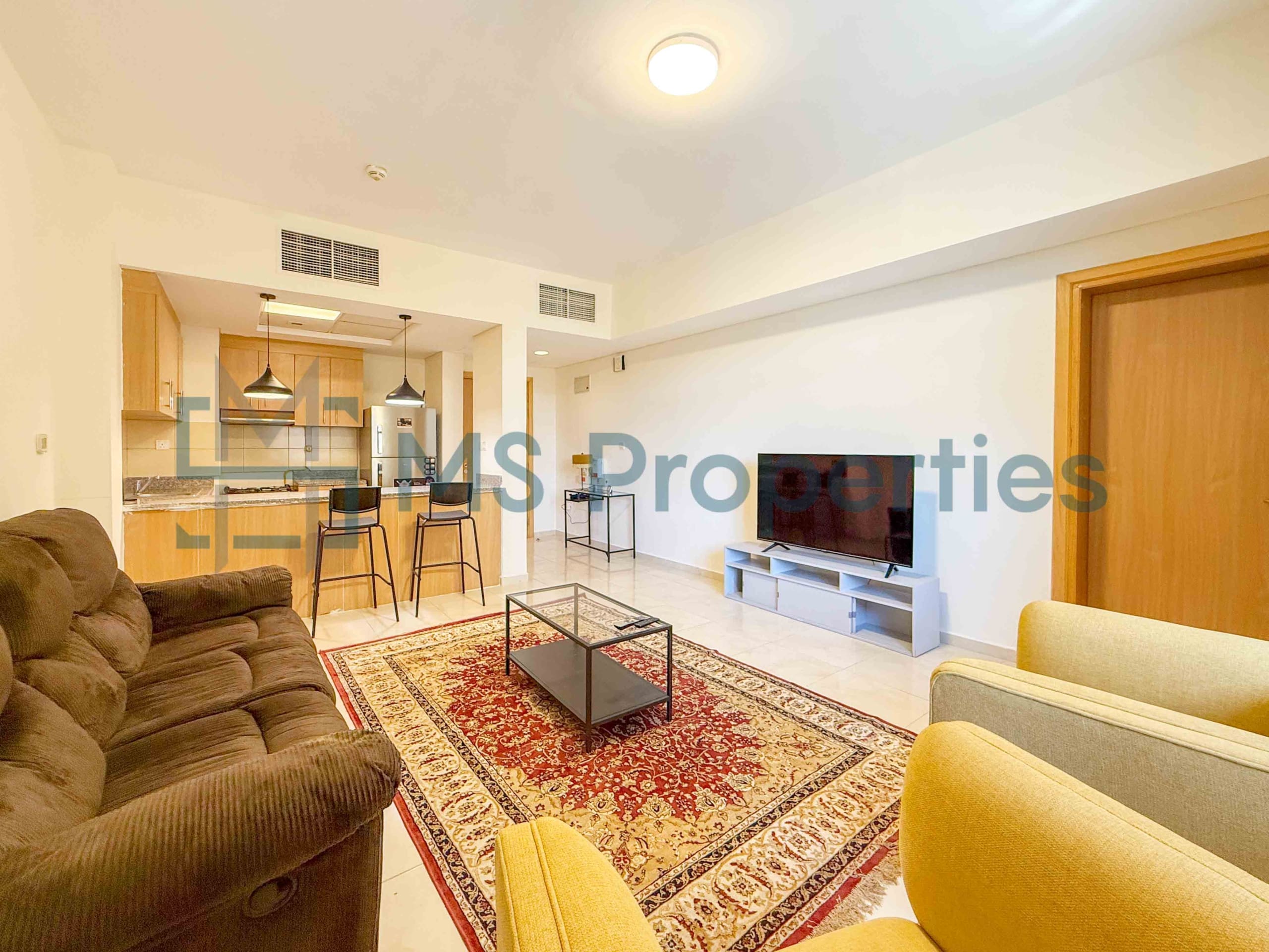 Cozy 1BR Apartment with Balcony | Prime Location