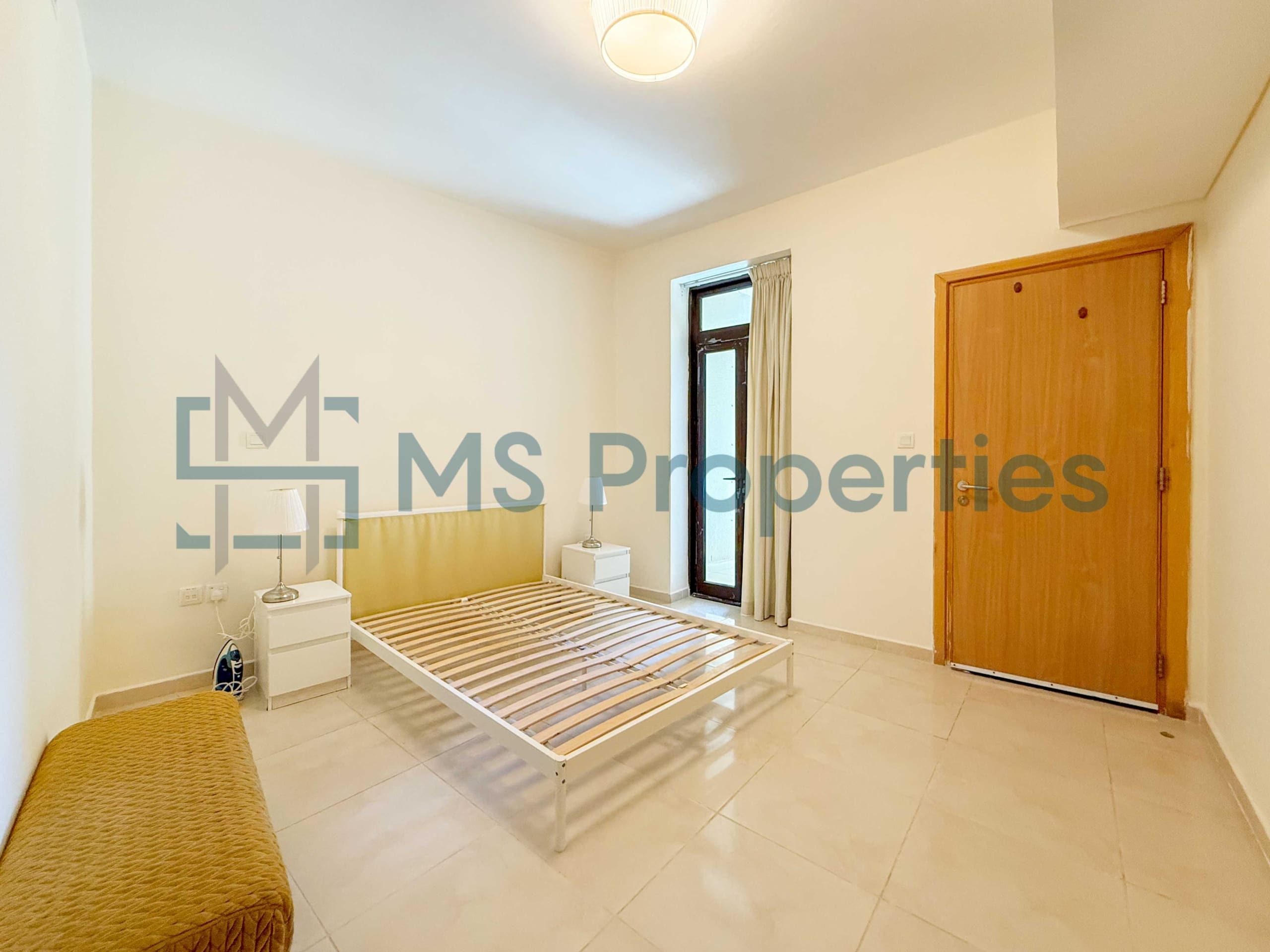 Cozy 1BR Apartment with Balcony | Prime Location