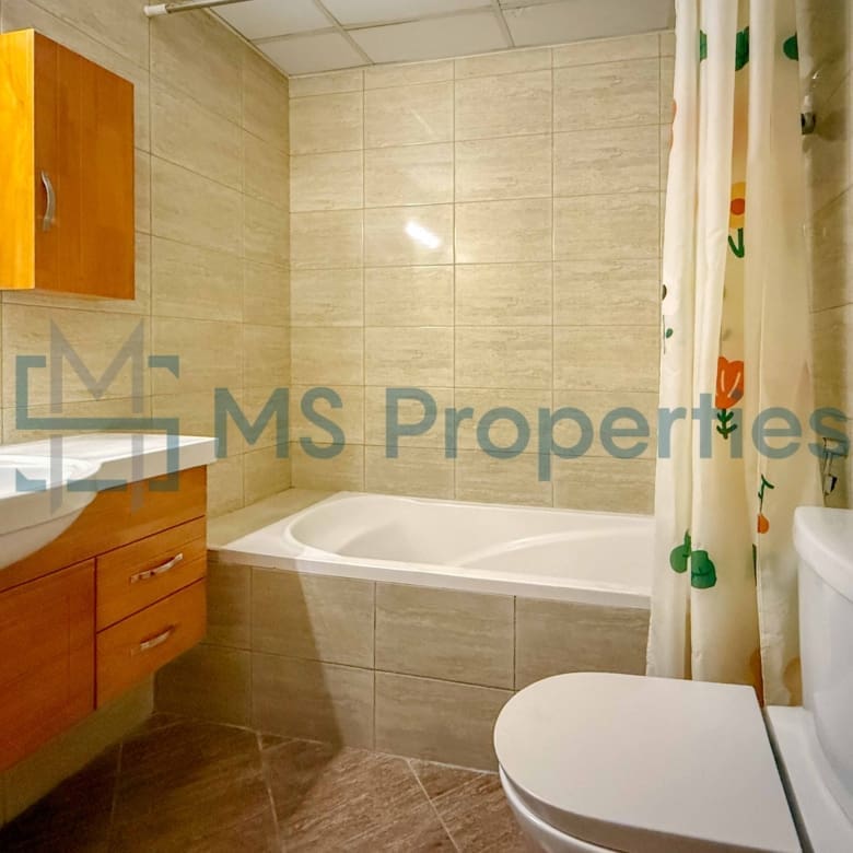 Cozy 1BR Apartment with Balcony | Prime Location