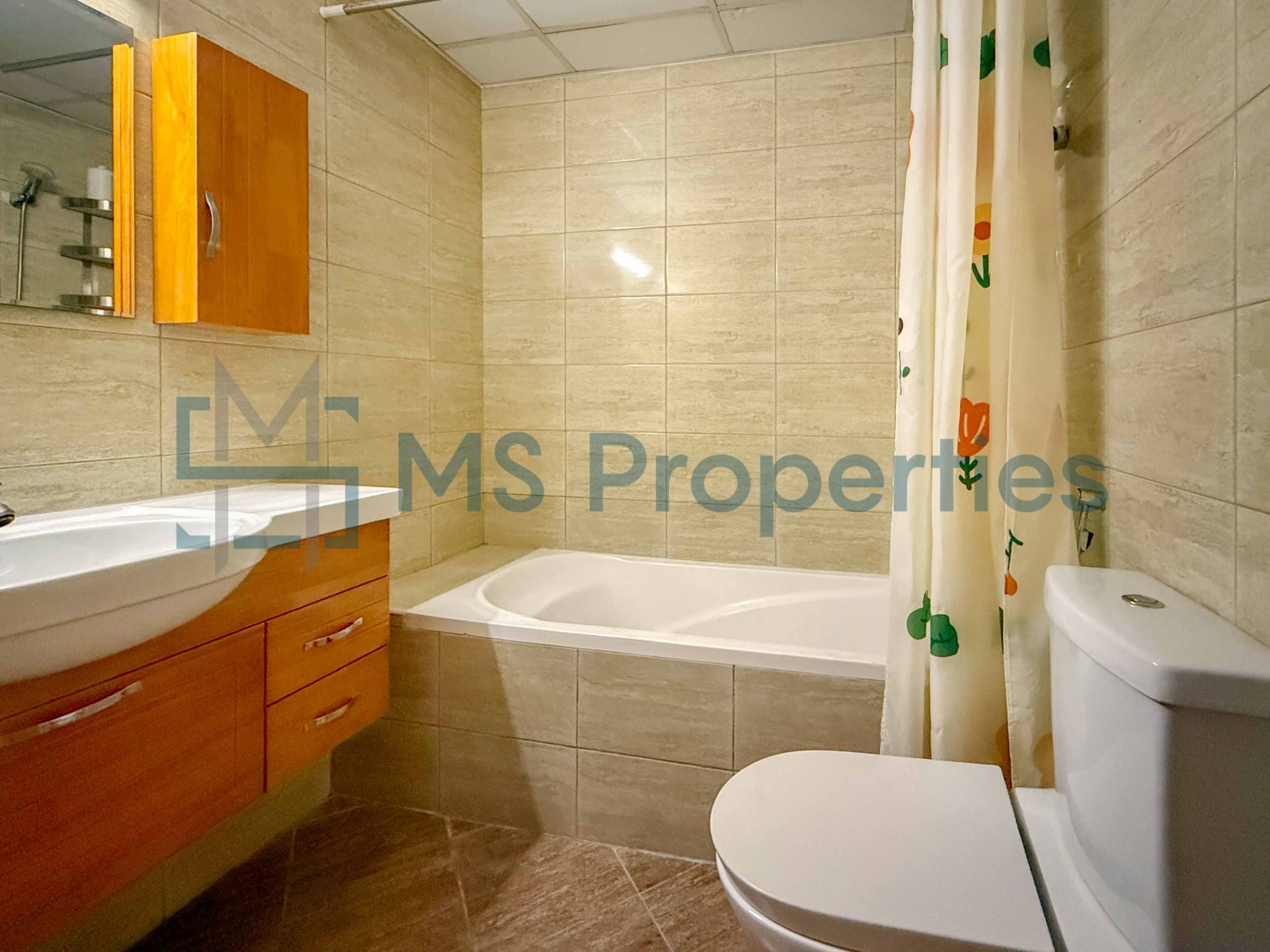 Cozy 1BR Apartment with Balcony | Prime Location