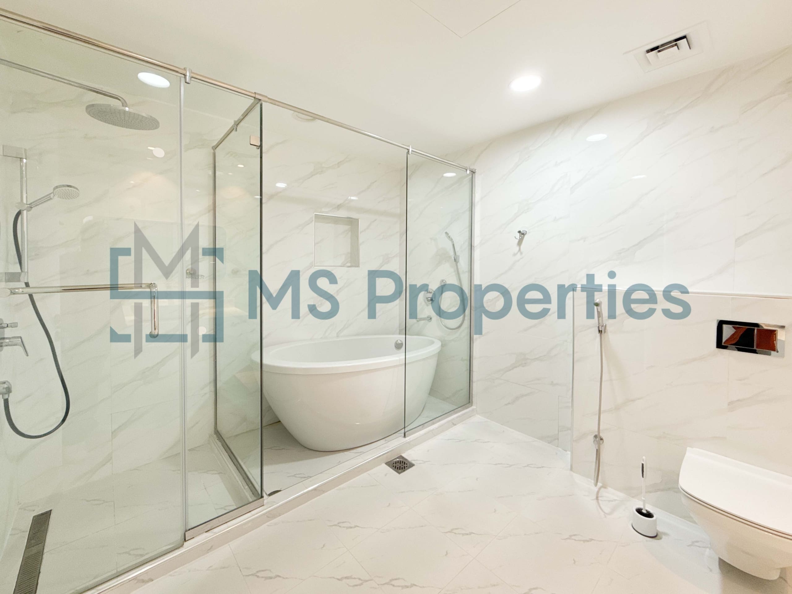 Great Investment | 2BR w/ Big Balcony |Marina View
