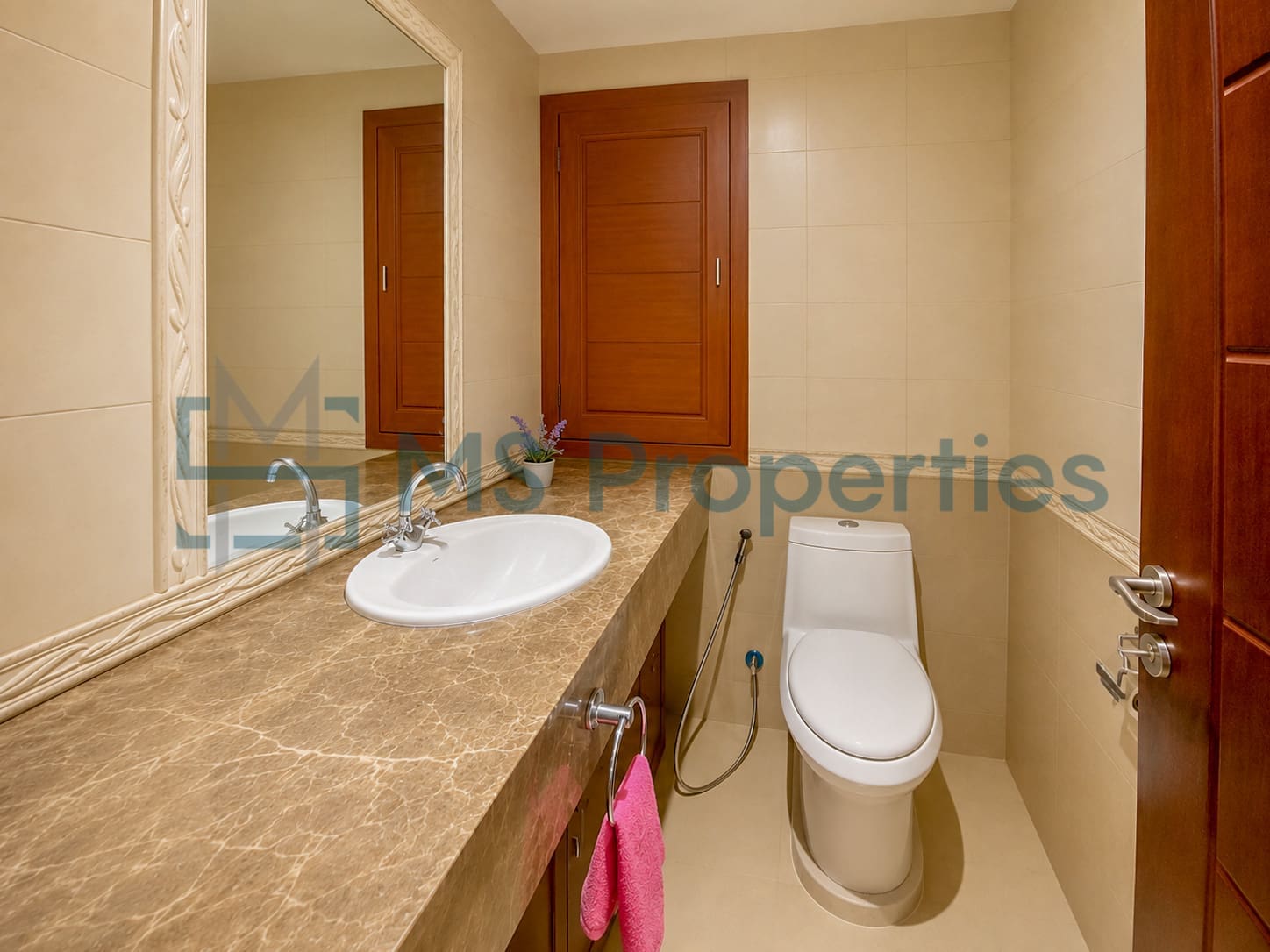 Amazing 2BHK Furnished | Huge Balcony | Sea View