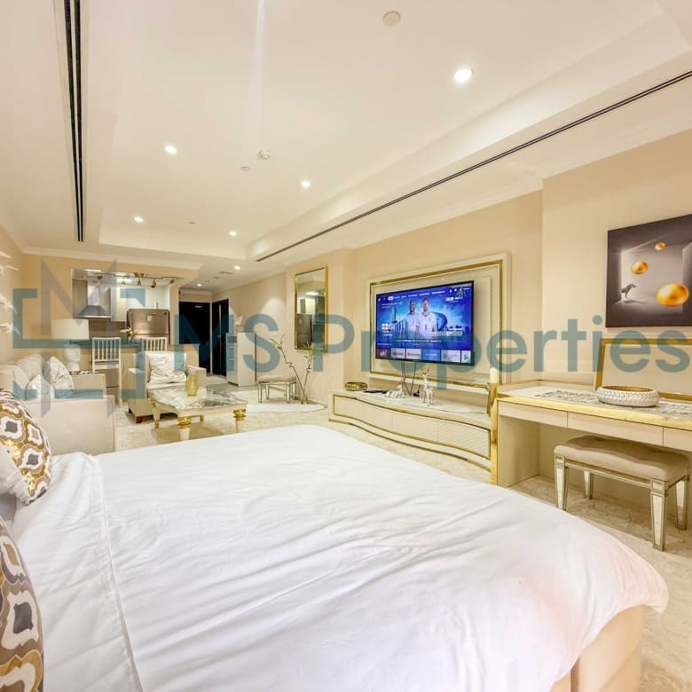 Sophisticated Furnished Studio | Bills Included+Wifi