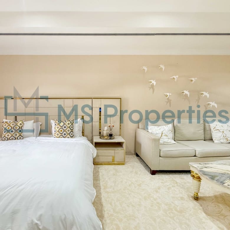 Sophisticated Furnished Studio | Bills Included+Wifi