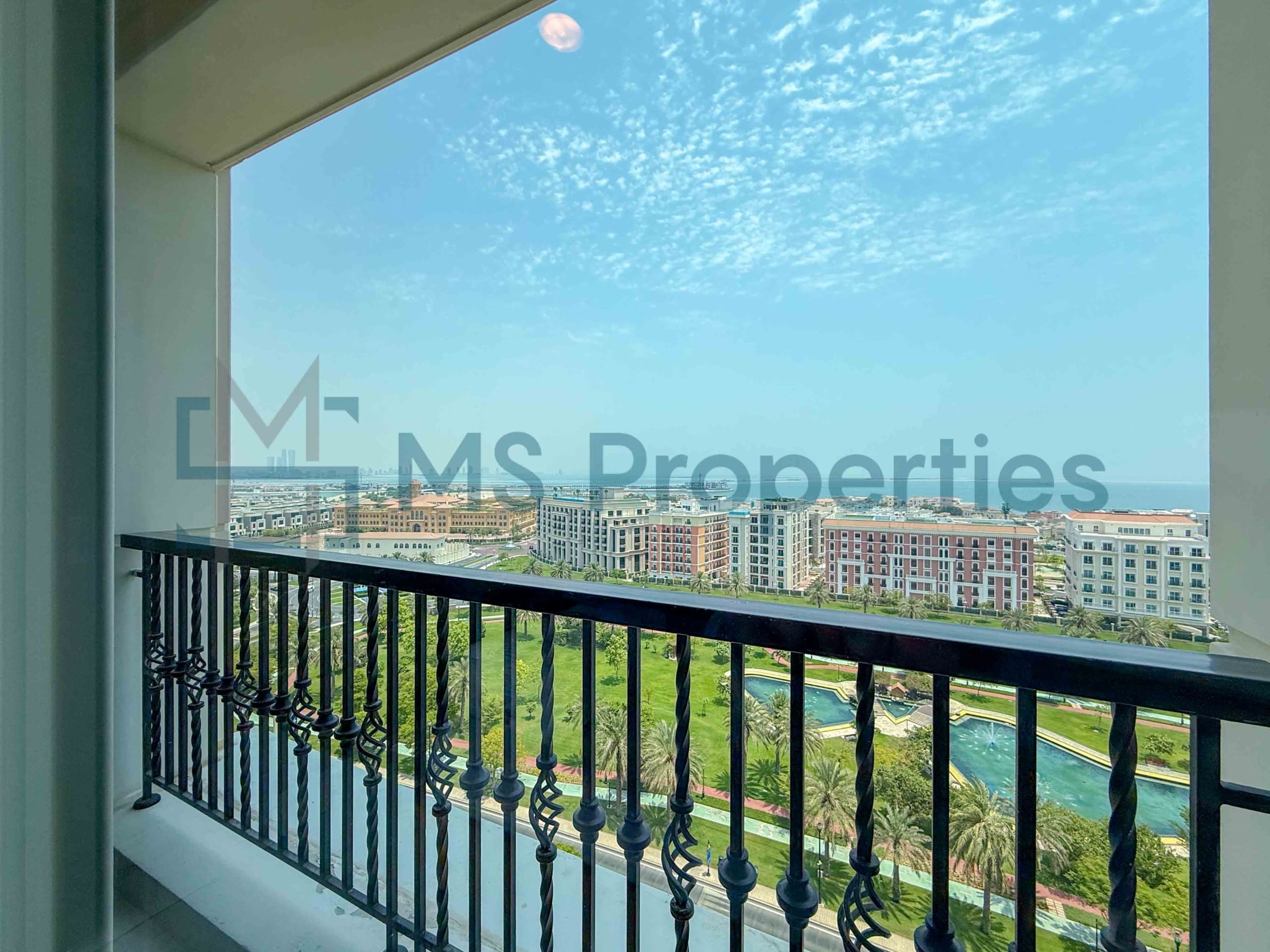 Modern Cozy Studio | Perfect Balcony | Bills Included