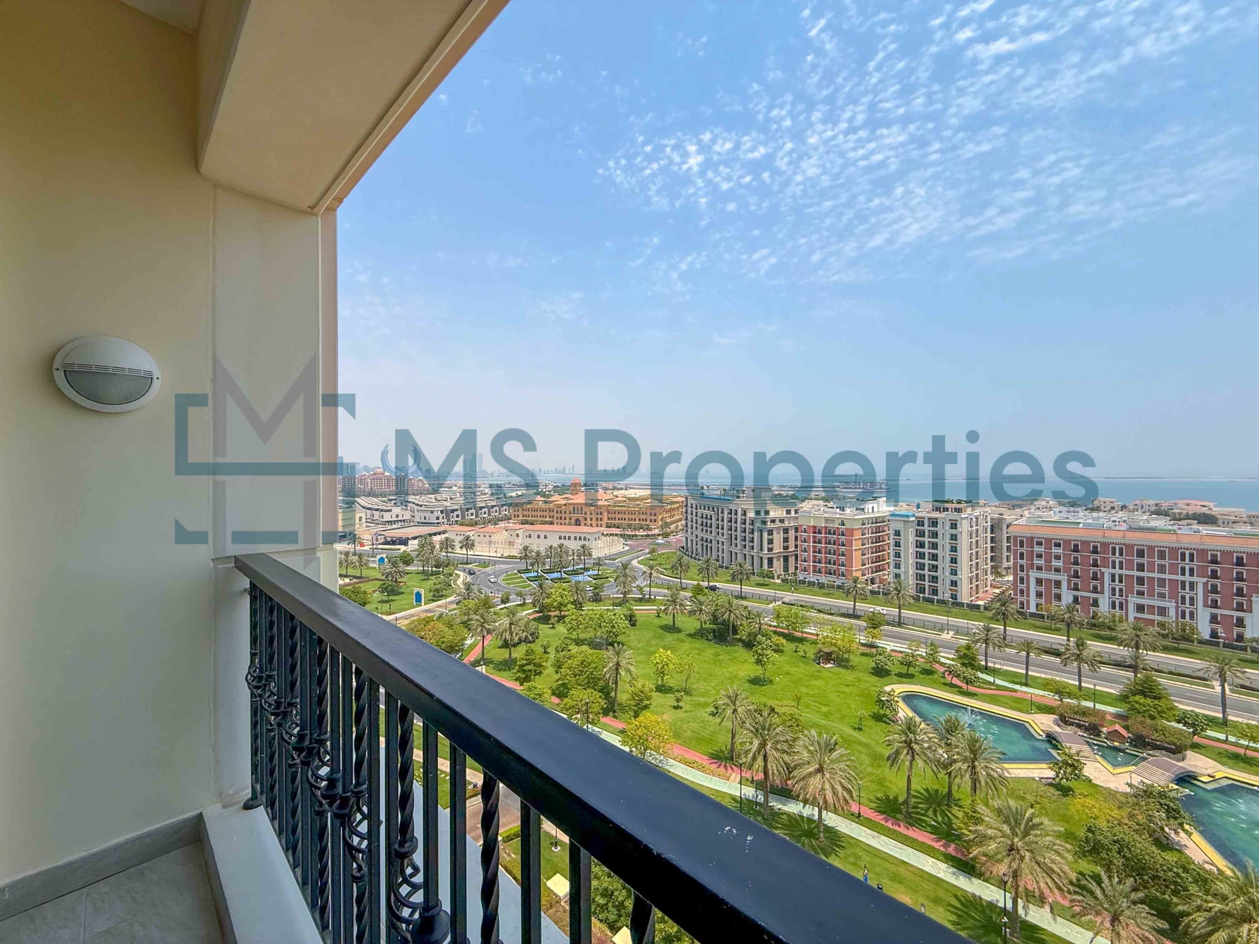 Modern Cozy Studio | Perfect Balcony | Bills Included