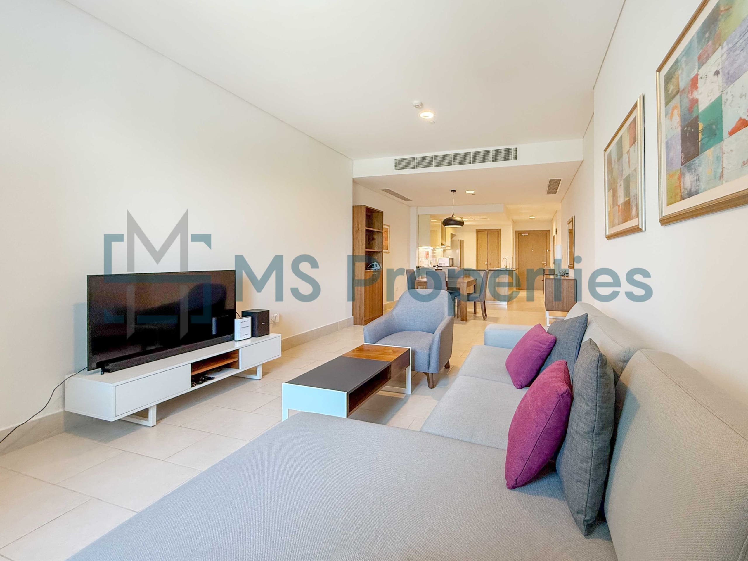 Pristine 1BHK + Office w/ Balcony | Bills Included