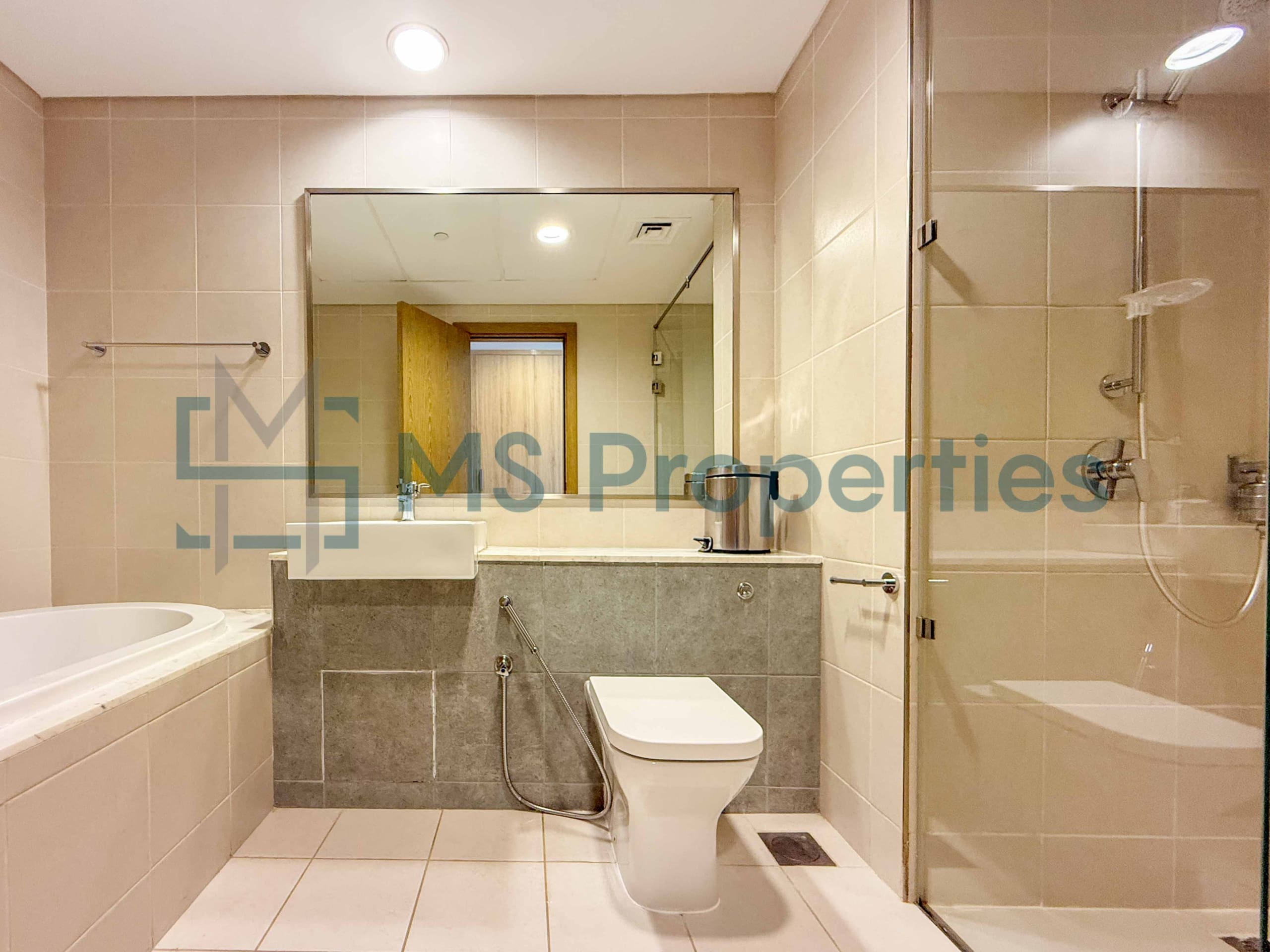 Pristine 1BHK + Office w/ Balcony | Bills Included