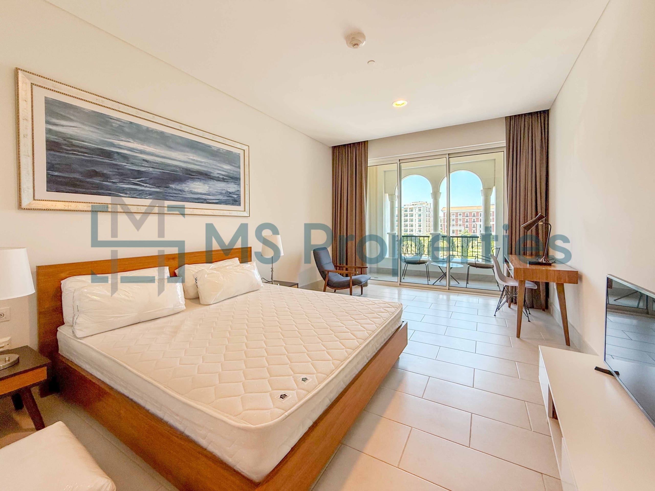 Pristine 1BHK + Office w/ Balcony | Bills Included
