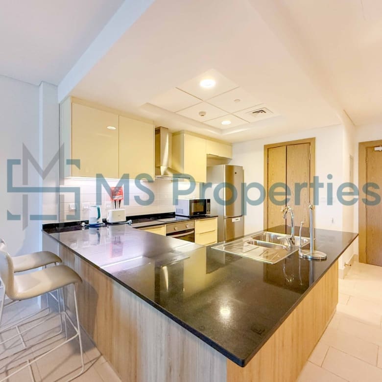 Pristine 1BHK + Office w/ Balcony | Bills Included