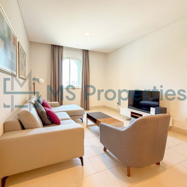 Pristine 1BHK + Office w/ Balcony | Bills Included