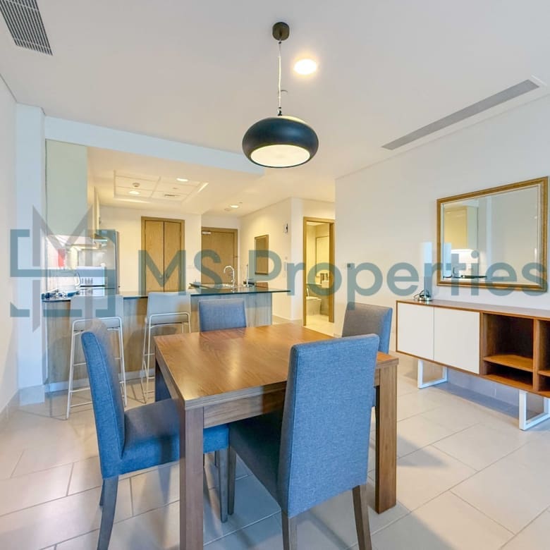 Pristine 1BHK + Office w/ Balcony | Bills Included